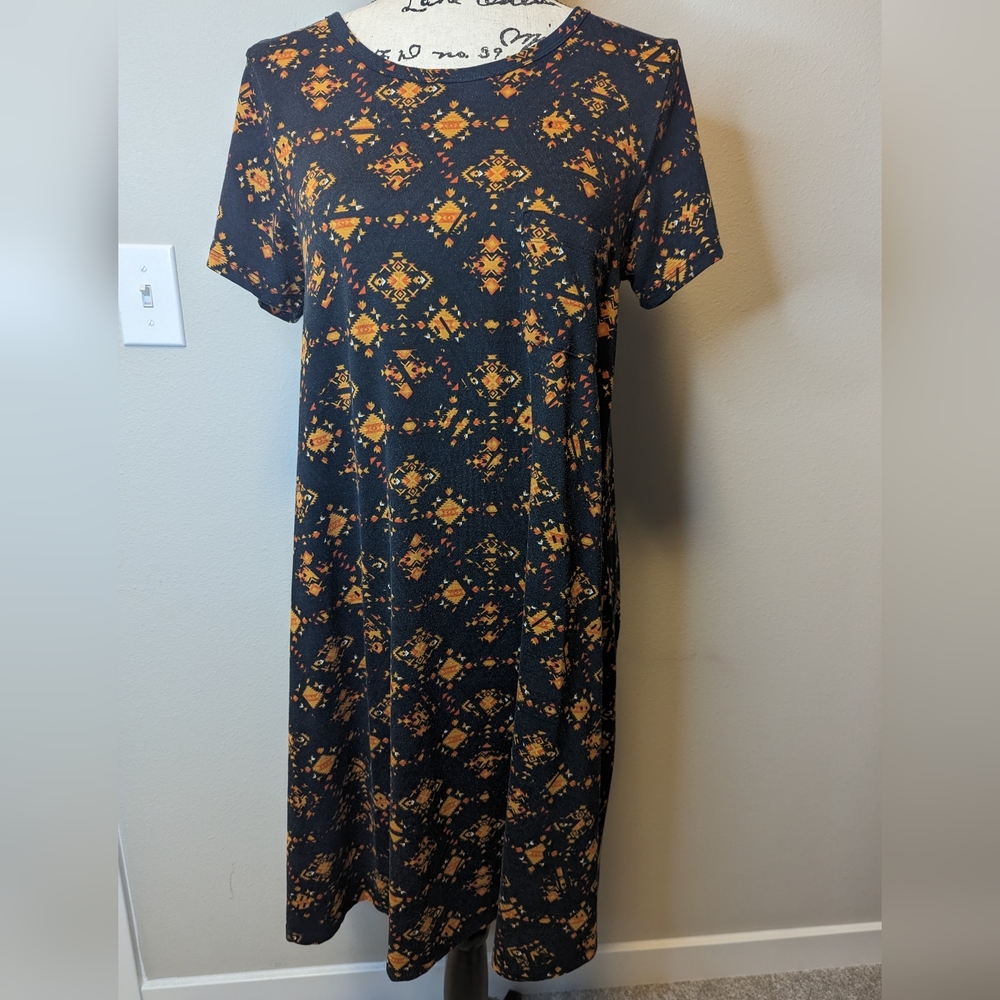 LuLaRoe Carly dress high low Aztec size small